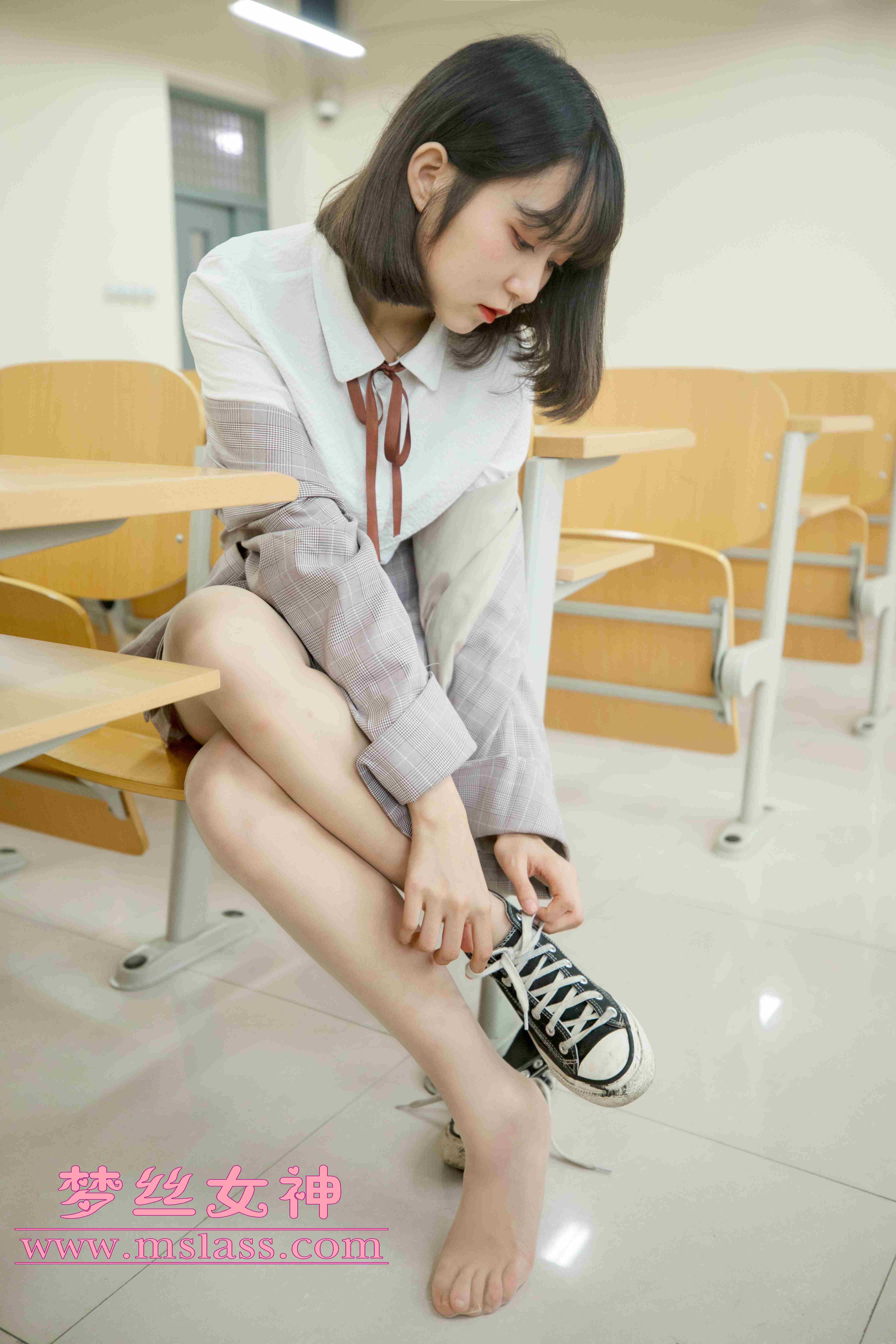 China Beauty Legs and feet 96