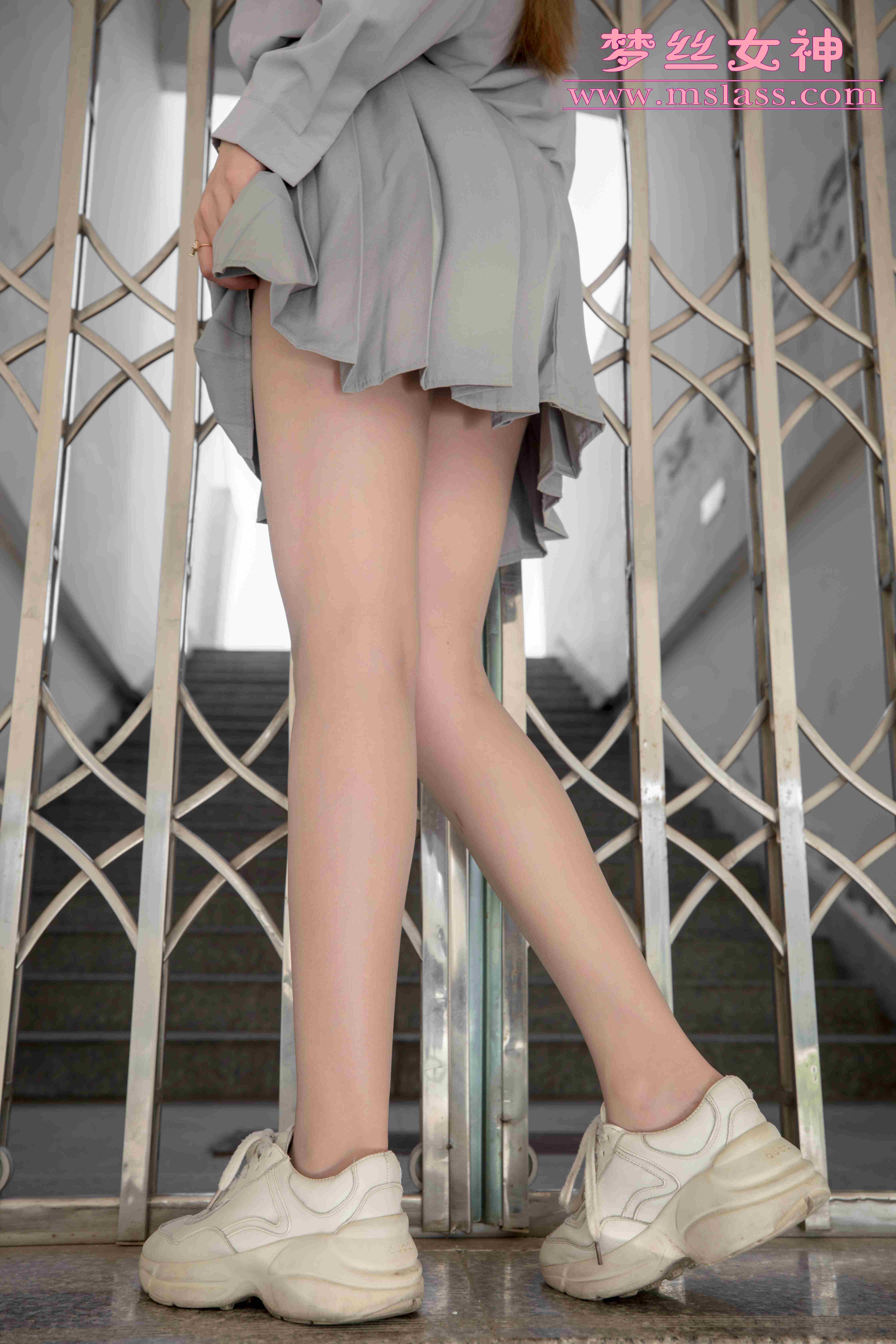 China Beauty Legs and feet 99