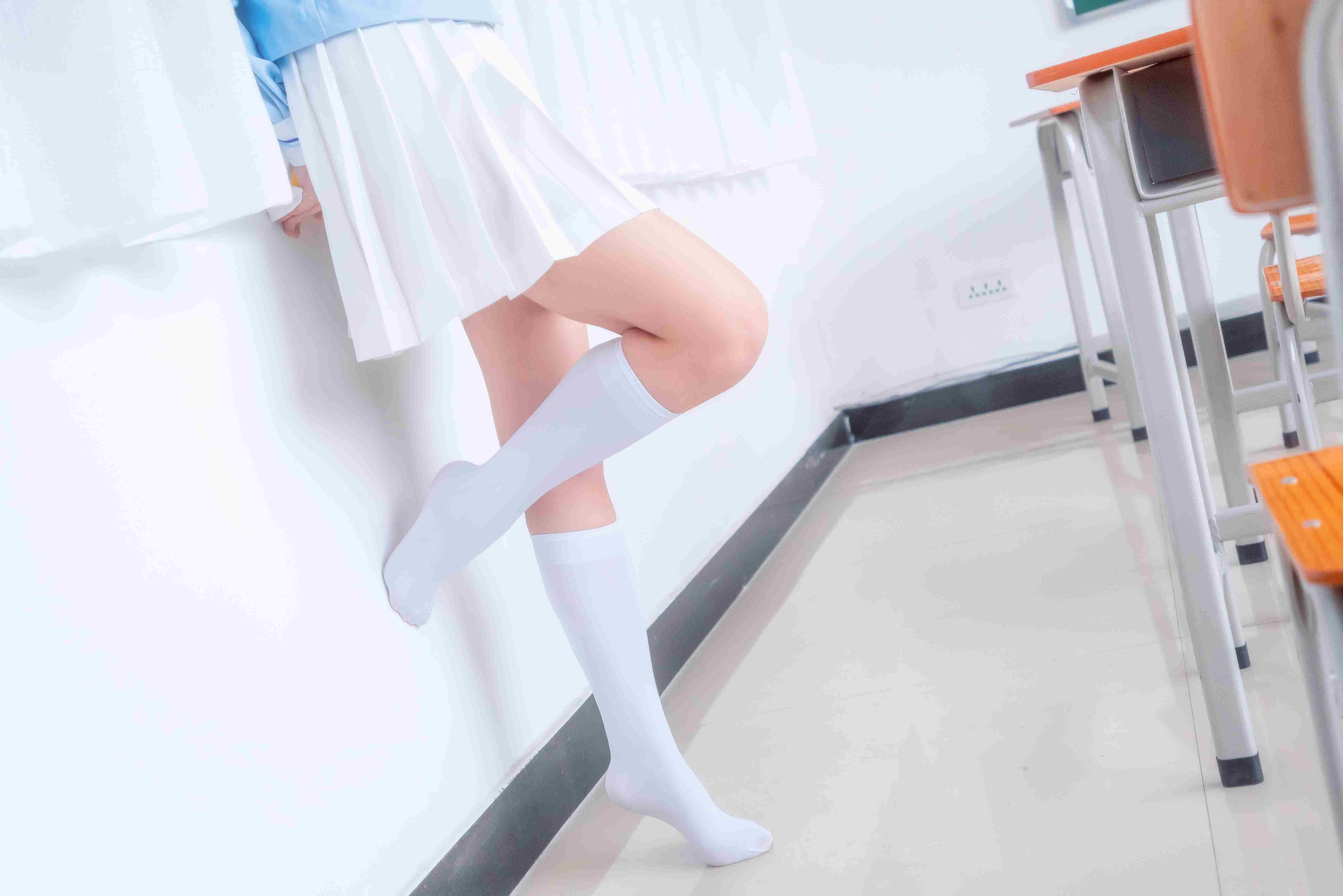 China Beauty Legs and feet 105