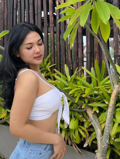 Sexy heat remains tempting