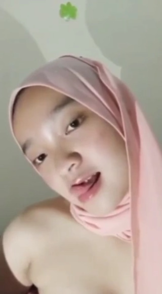 Sexy heat remains tempting 04