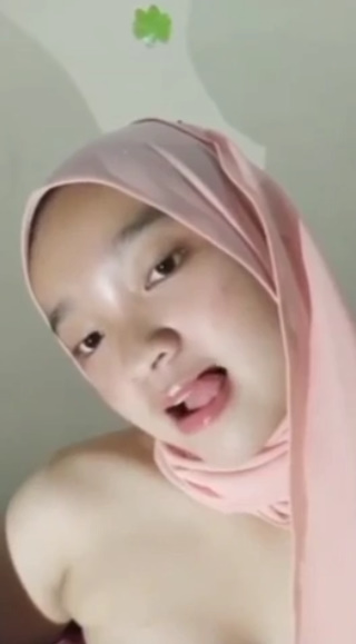 Sexy heat remains tempting 04