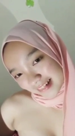 Sexy heat remains tempting 04