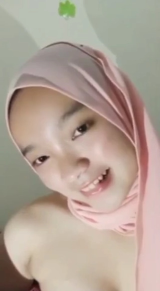 Sexy heat remains tempting 04