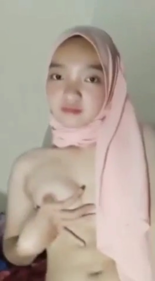 Sexy heat remains tempting 04