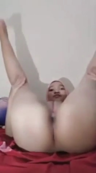 Sexy heat remains tempting 04