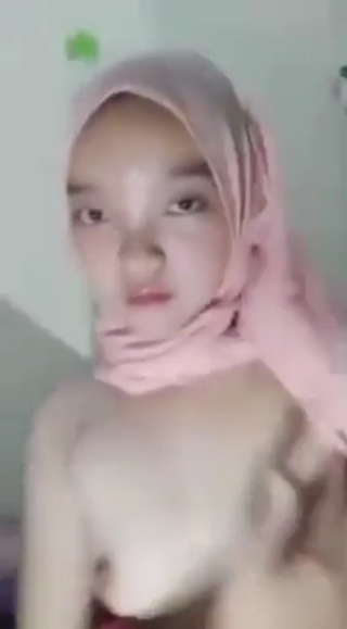 Sexy heat remains tempting 04