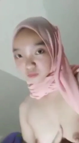 Sexy heat remains tempting 04