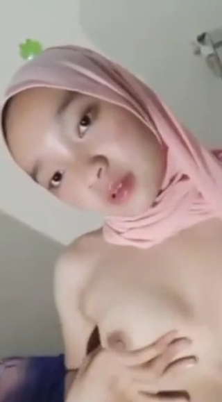 Sexy heat remains tempting 04