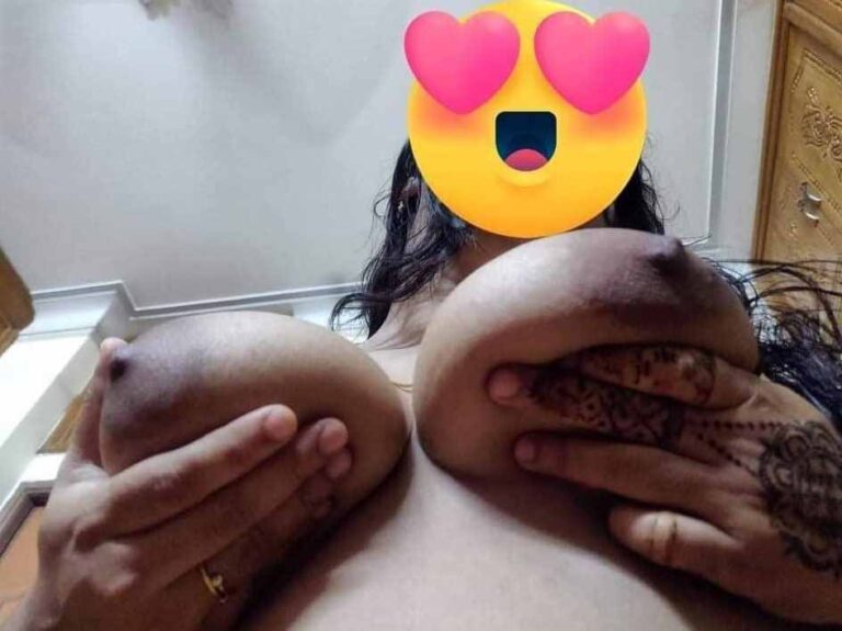 Desi Muslim Bhabhi