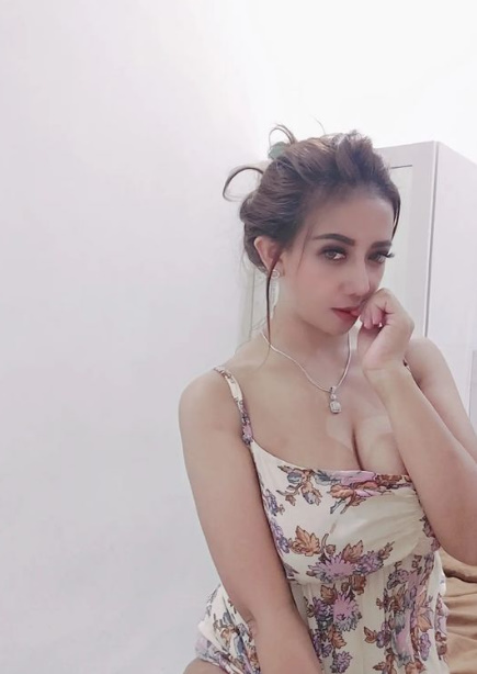 Sexy Girl home perfect