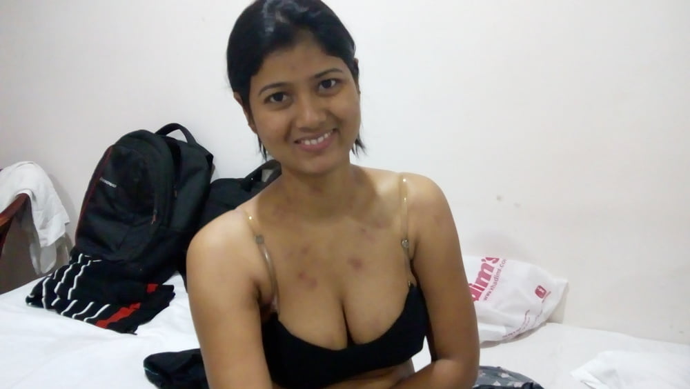 Assam-Girl-nude