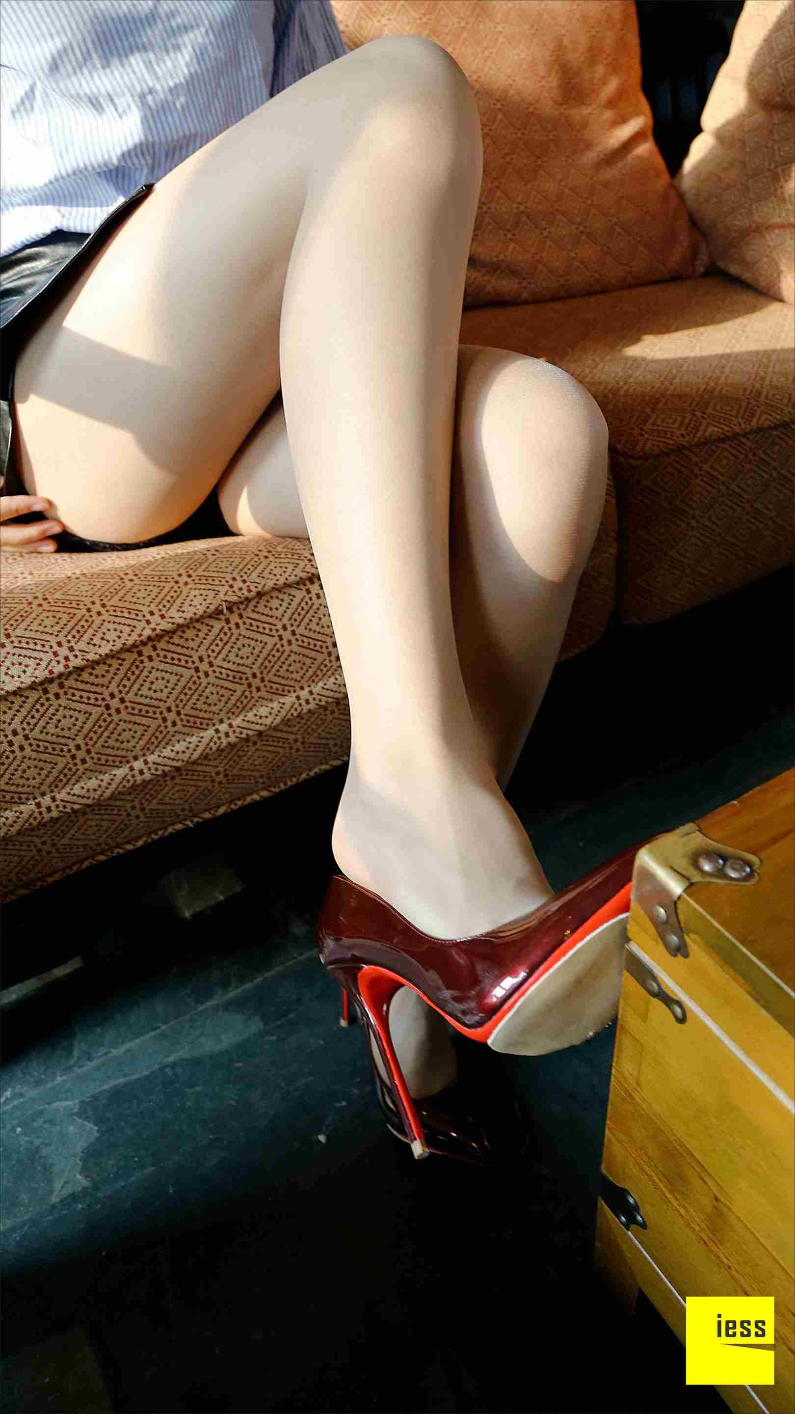 China Beauty Legs and feet 106