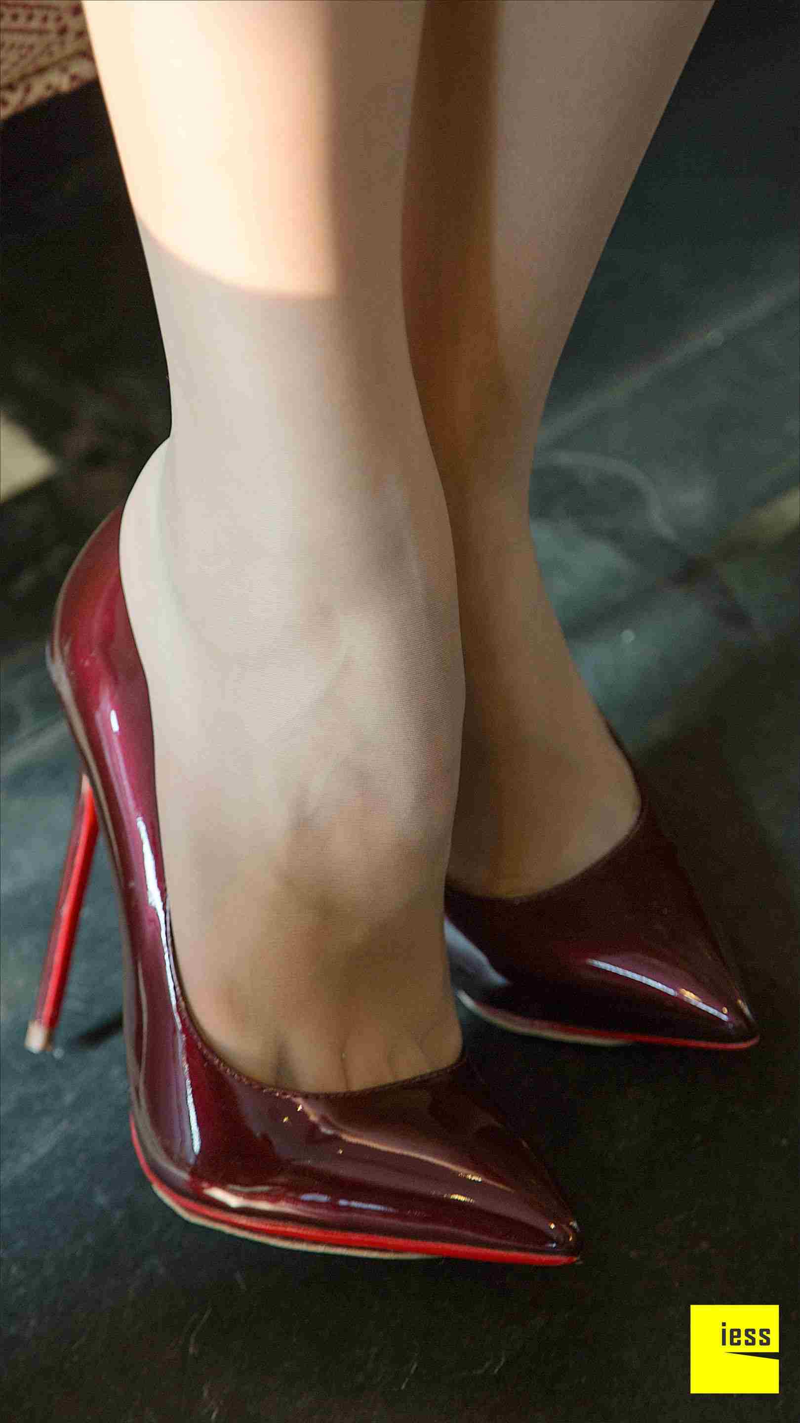 China Beauty Legs and feet 106