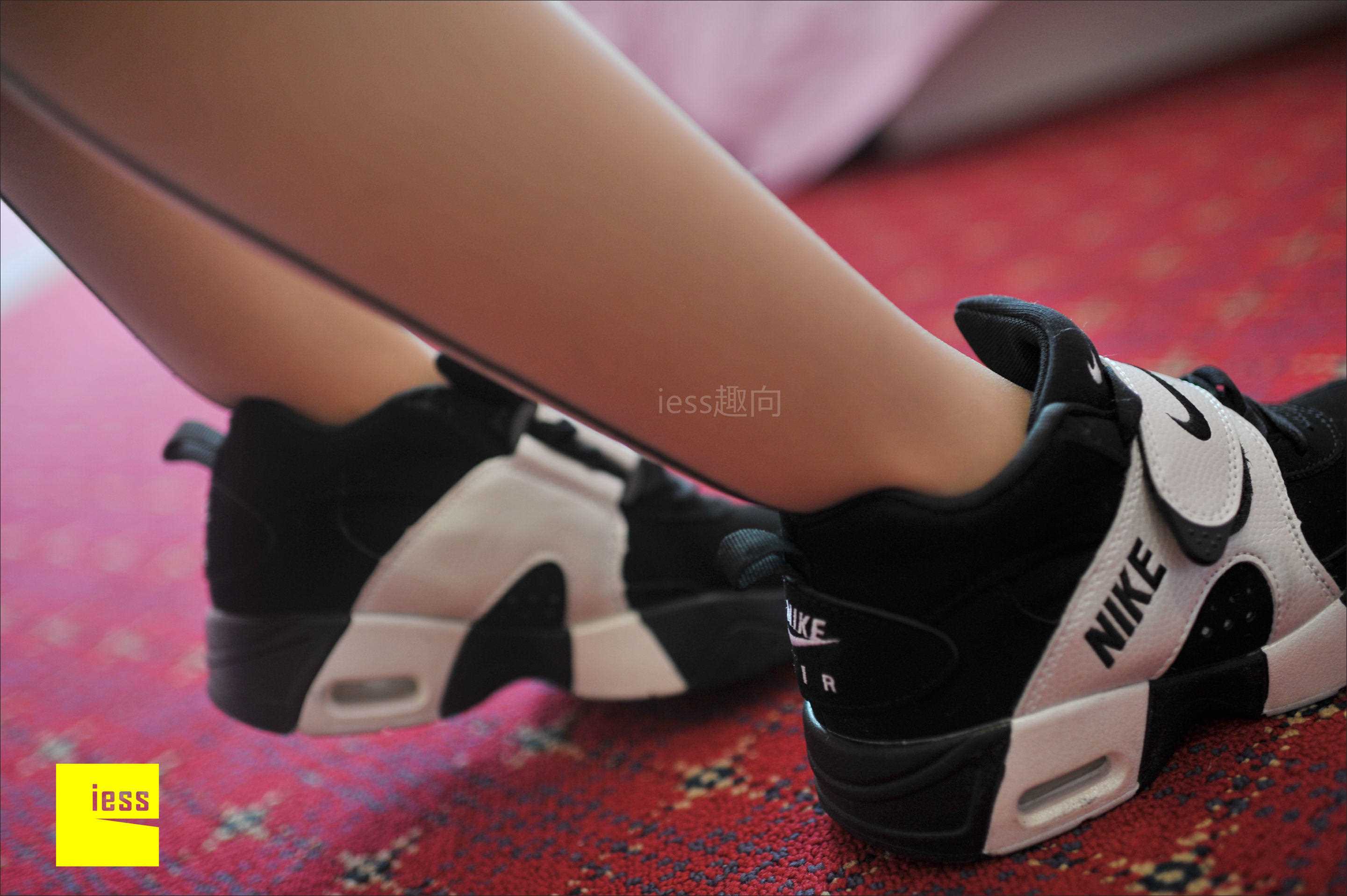 China Beauty Legs and feet 108