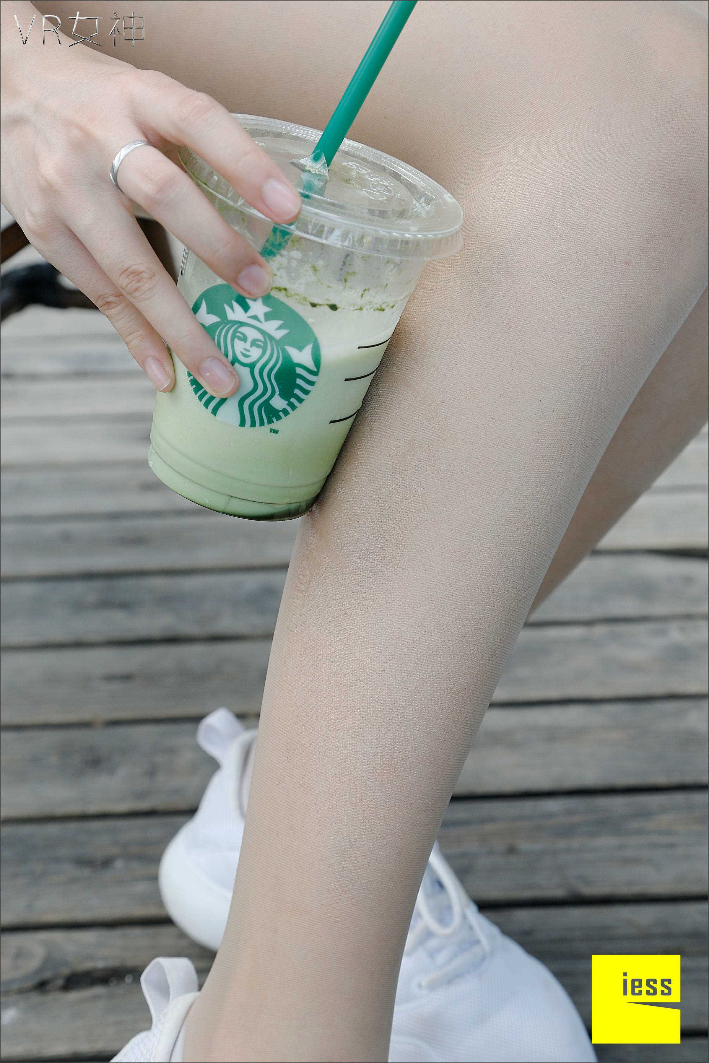 China Beauty Legs and feet 109