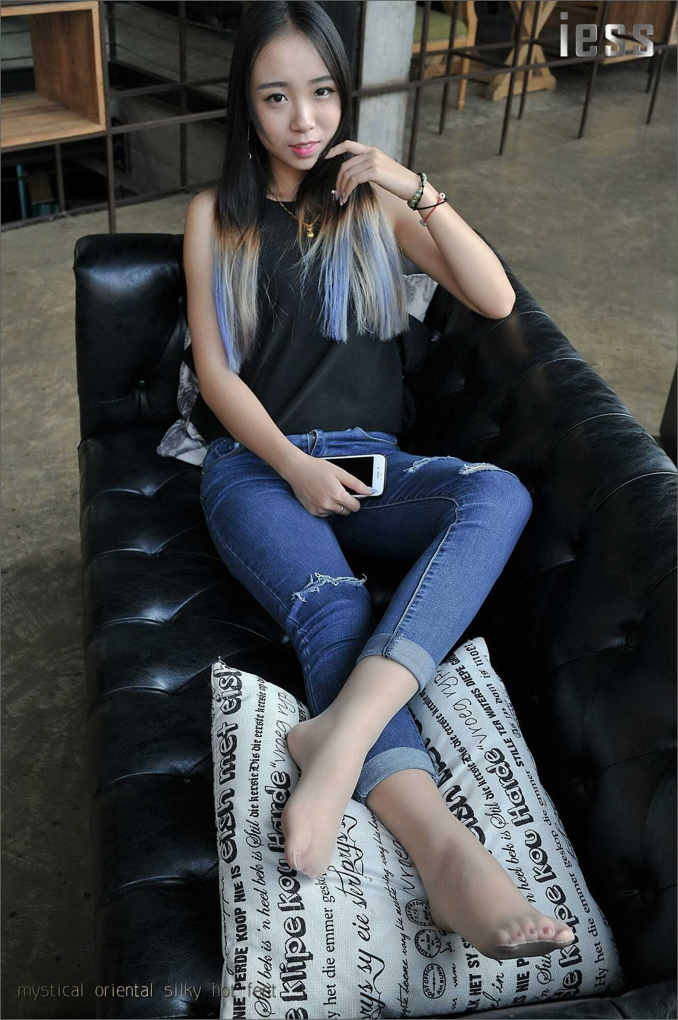 China Beauty Legs and feet 111