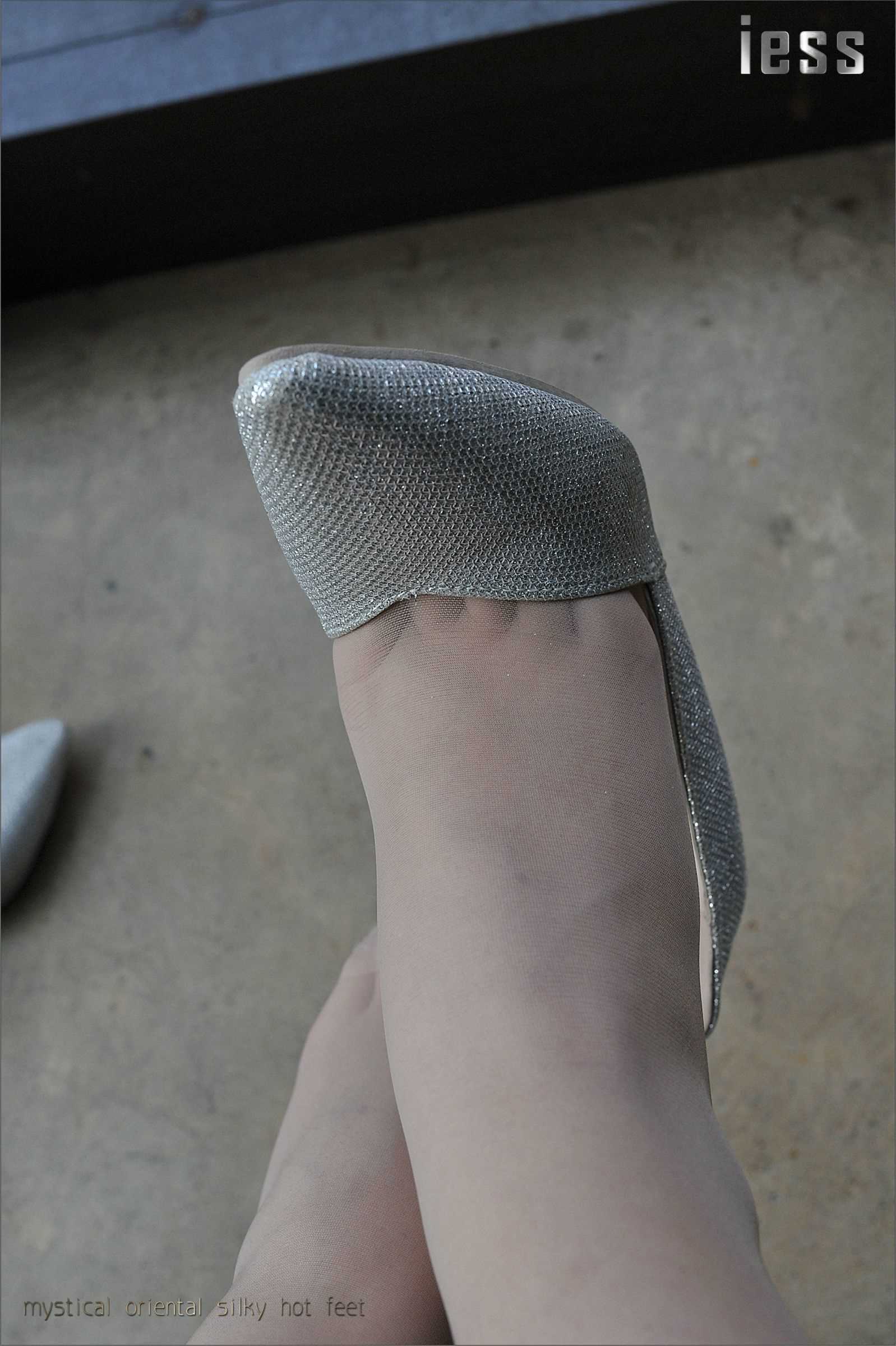 China Beauty Legs and feet 112