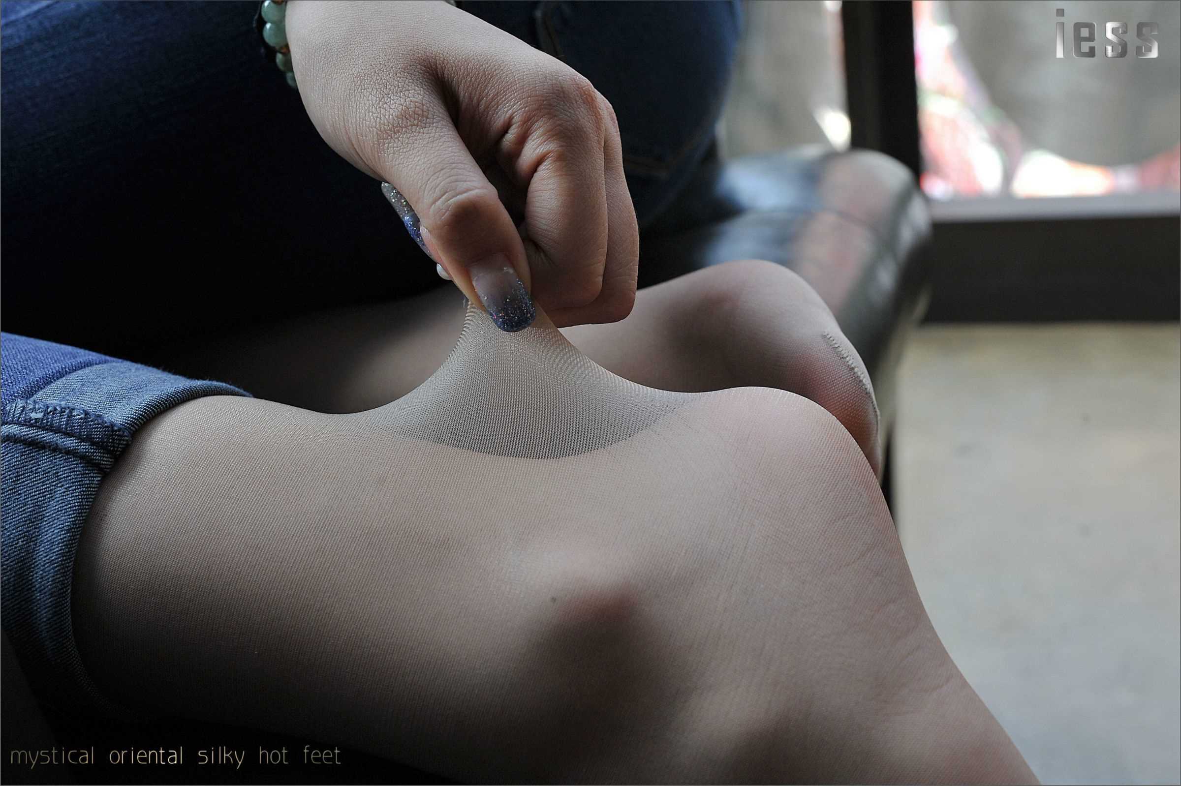 China Beauty Legs and feet 112