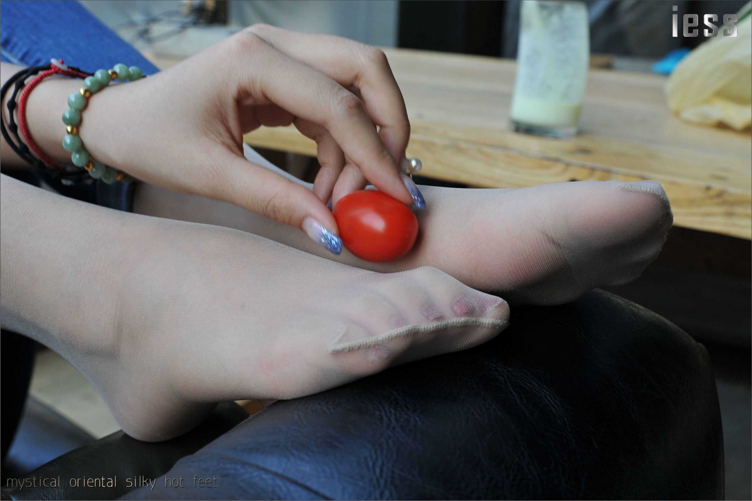 China Beauty Legs and feet 112