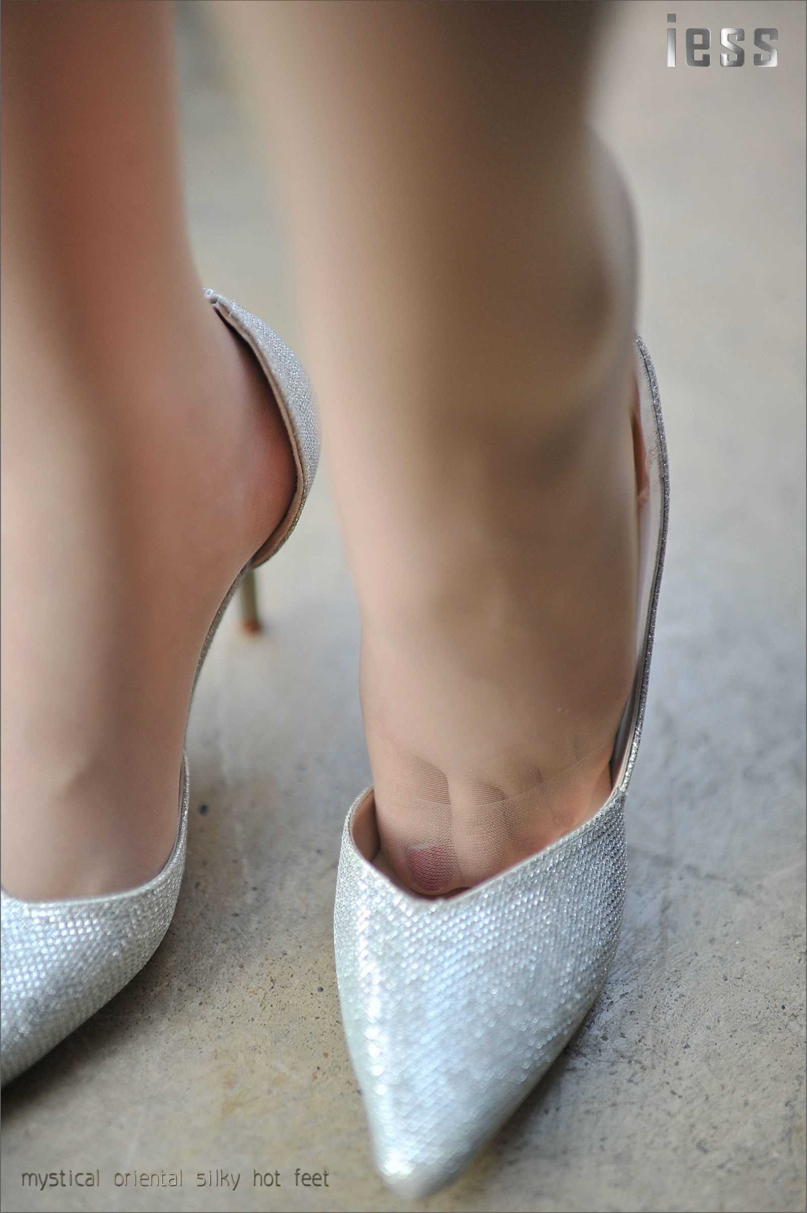 China Beauty Legs and feet 113