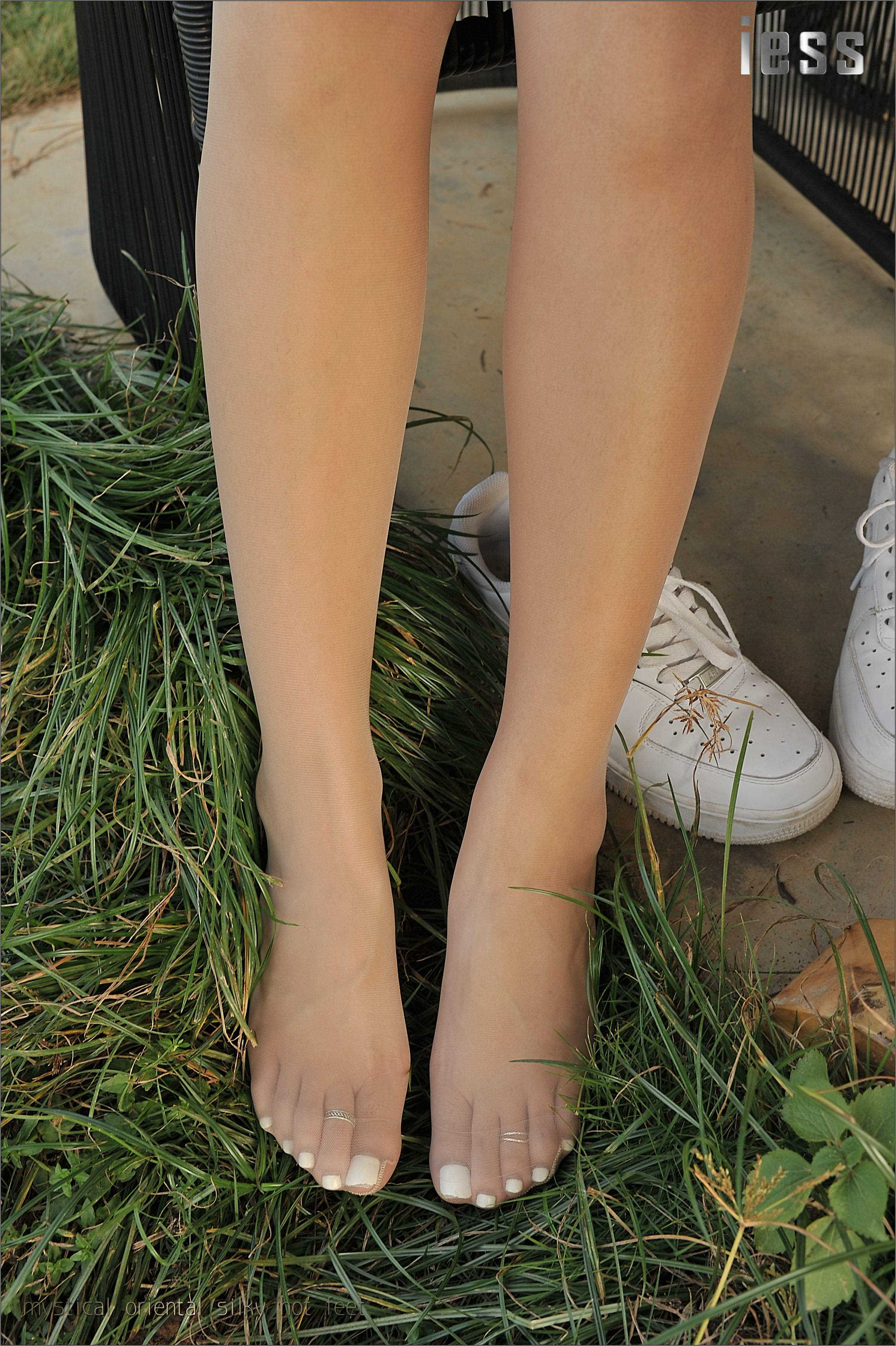 China Beauty Legs and feet 119