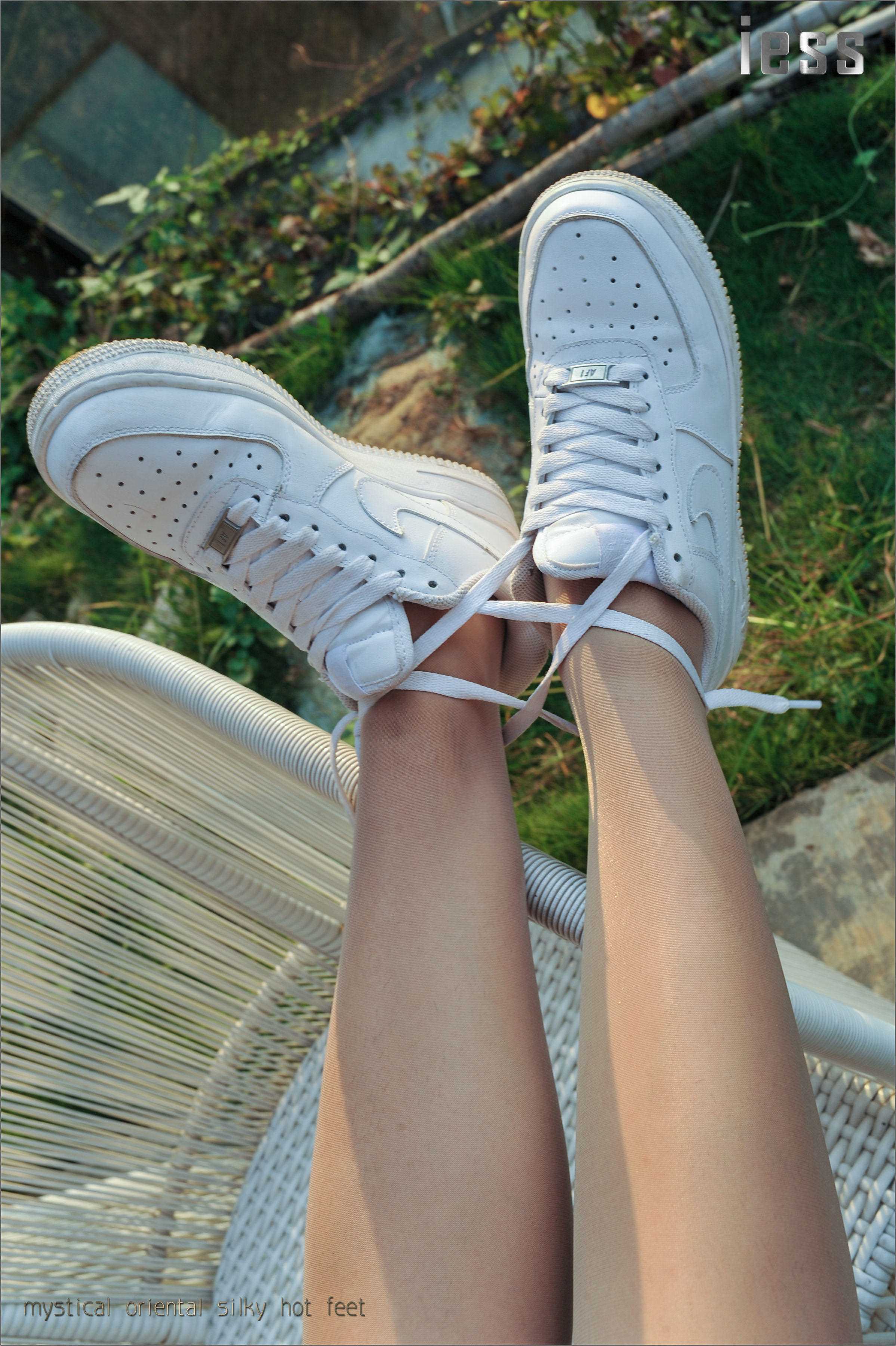 China Beauty Legs and feet 119