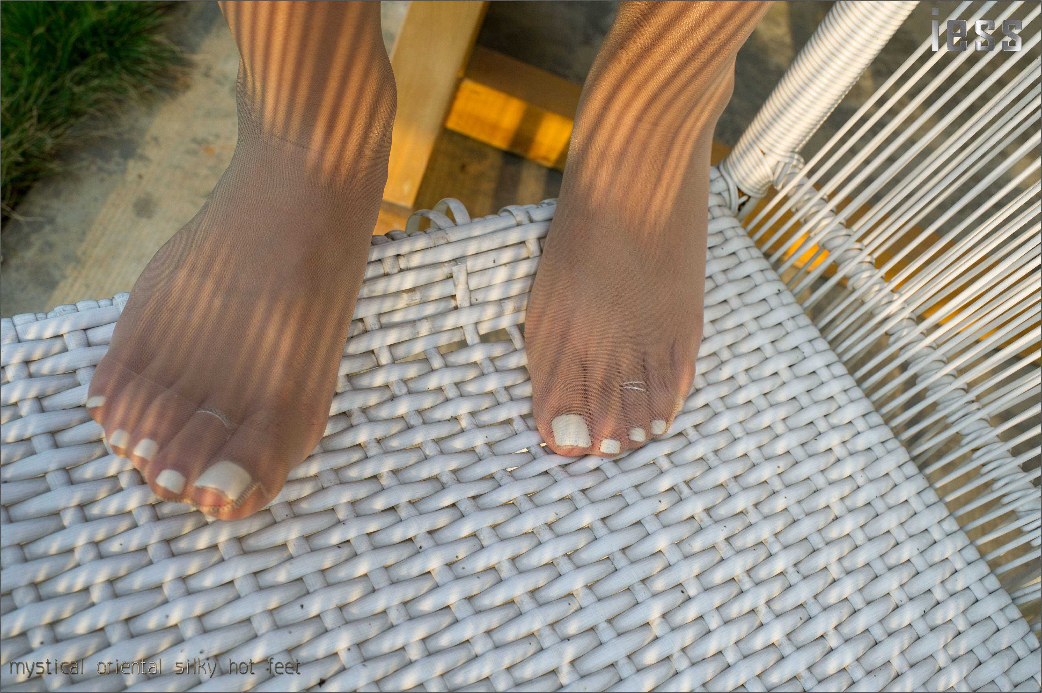 China Beauty Legs and feet 119