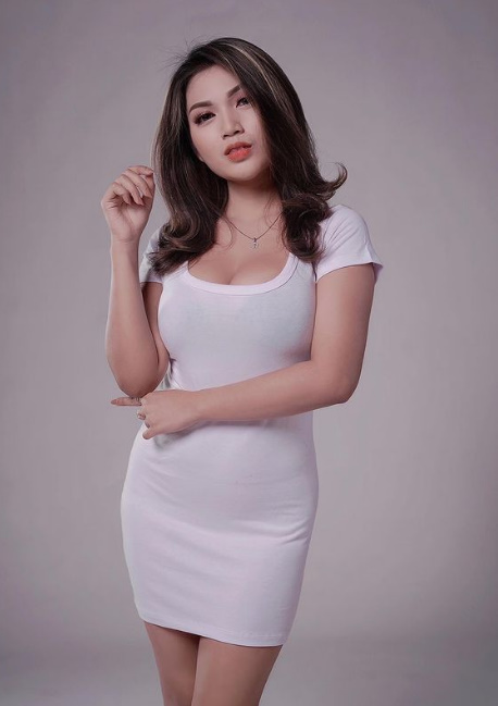 Rndm sultry and hot 00