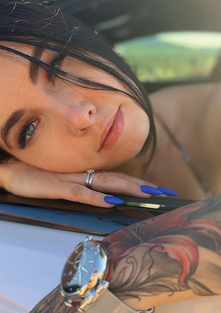 Rndm sultry and hot 01