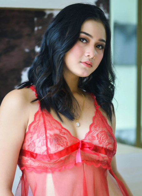 Rndm sultry and hot 02