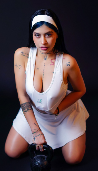 Rndm sultry and hot 06