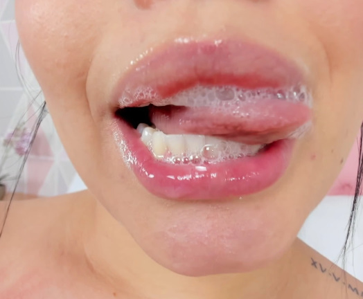 Rndm sultry and hot 08