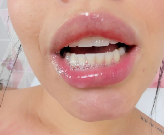 Rndm sultry and hot 08