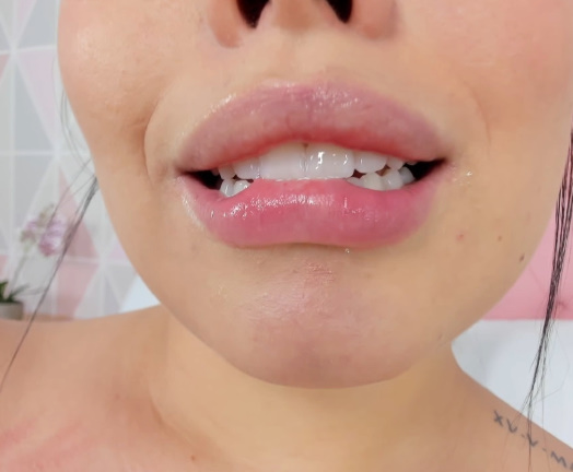 Rndm sultry and hot 08