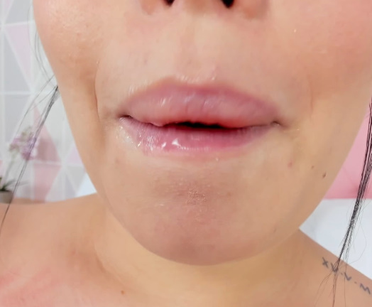 Rndm sultry and hot 08