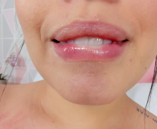 Rndm sultry and hot 08