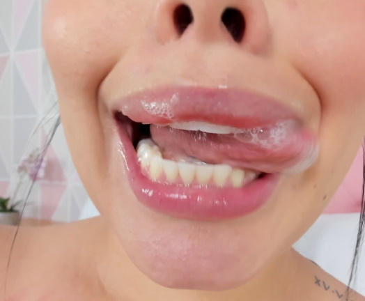 Rndm sultry and hot 08