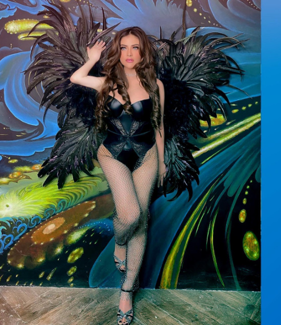 Rndm stunning beauty 05