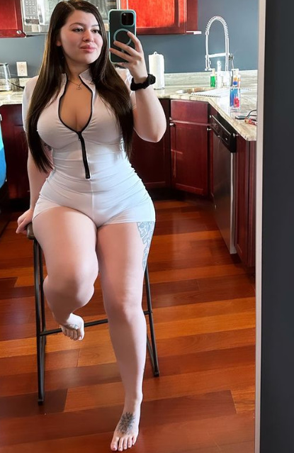 Rndm stunning beauty 06