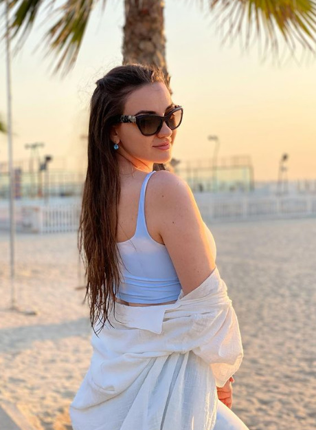 Rndm stunning beauty 13