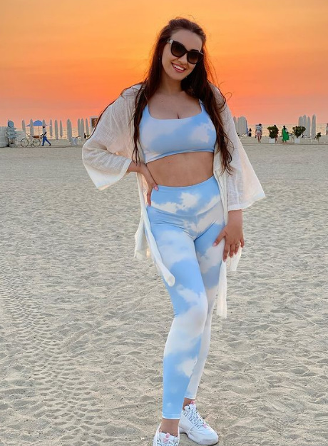 Rndm stunning beauty 13