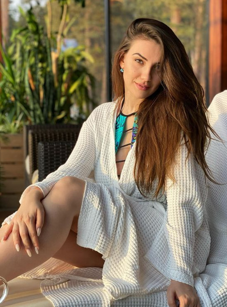 Rndm stunning beauty 13