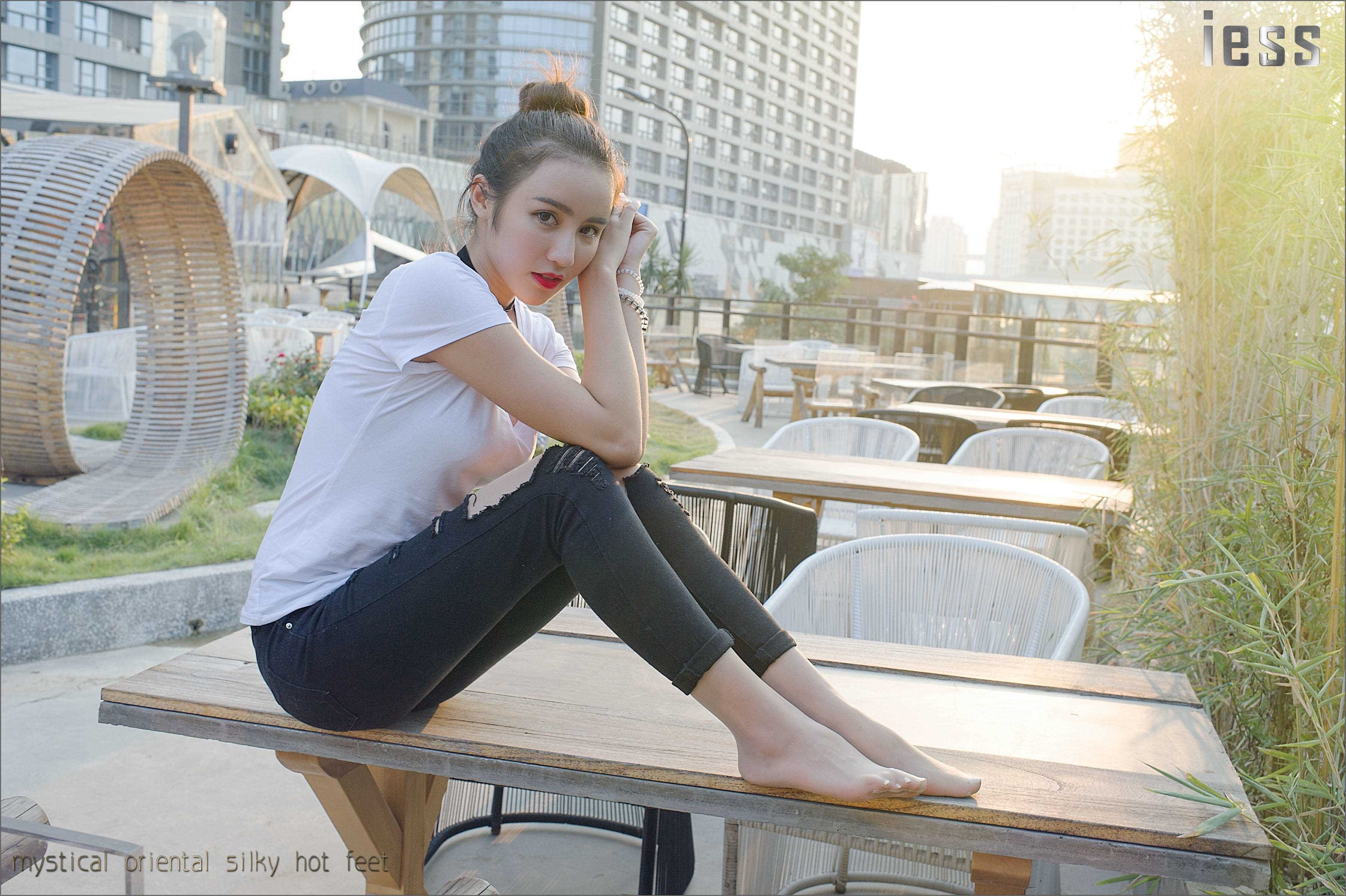 China Beauty Legs and feet 121