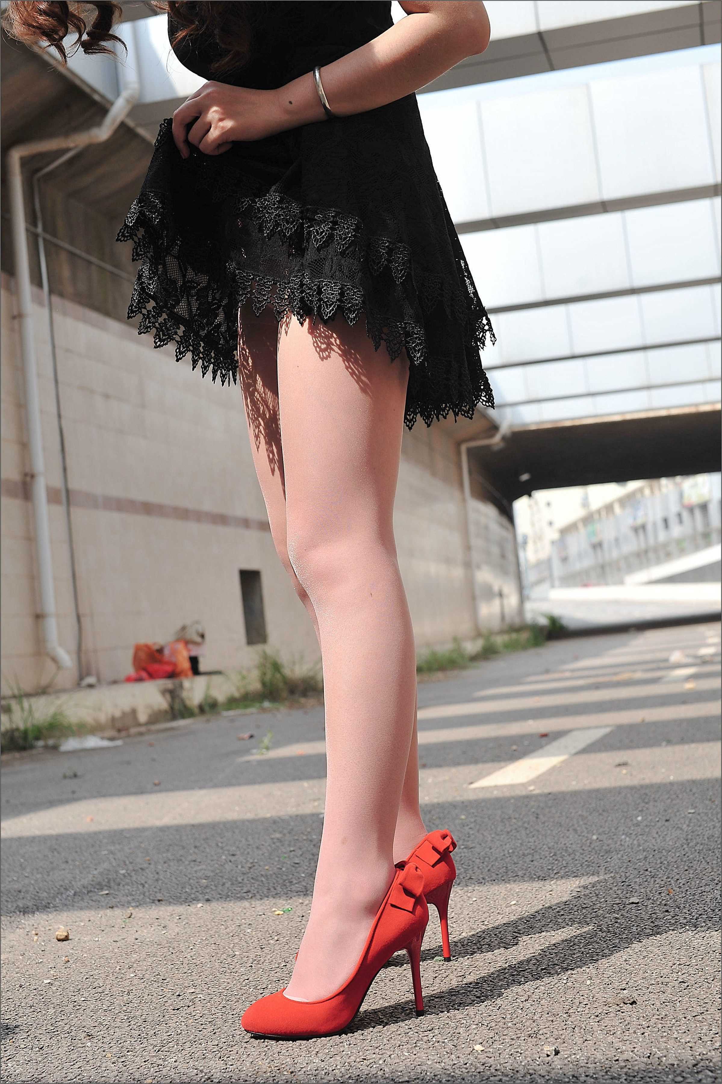 China Beauty Legs and feet 122