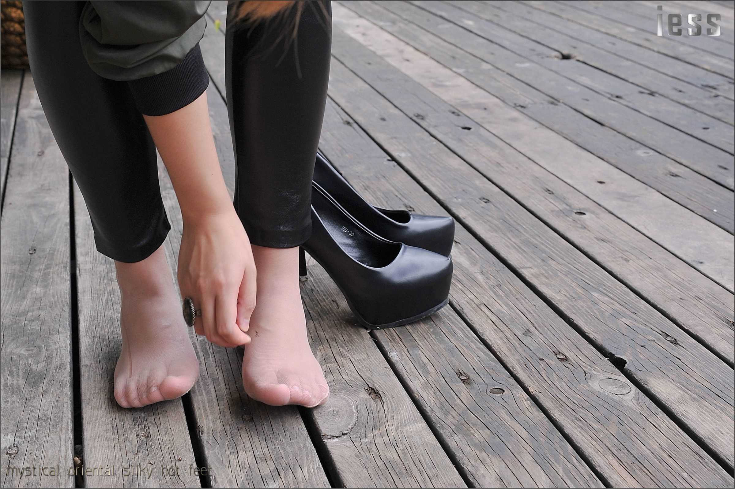 China Beauty Legs and feet 123