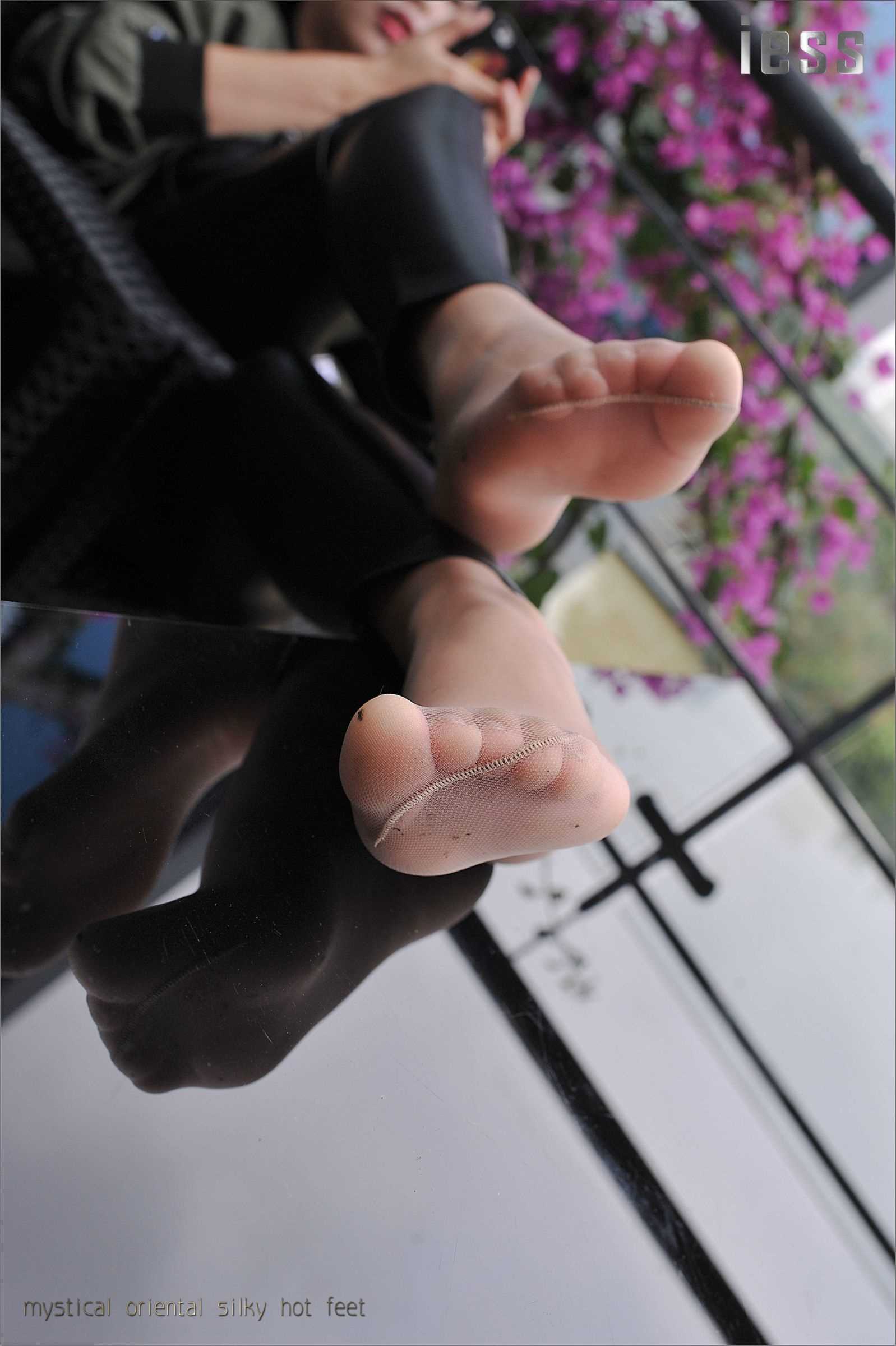 China Beauty Legs and feet 124