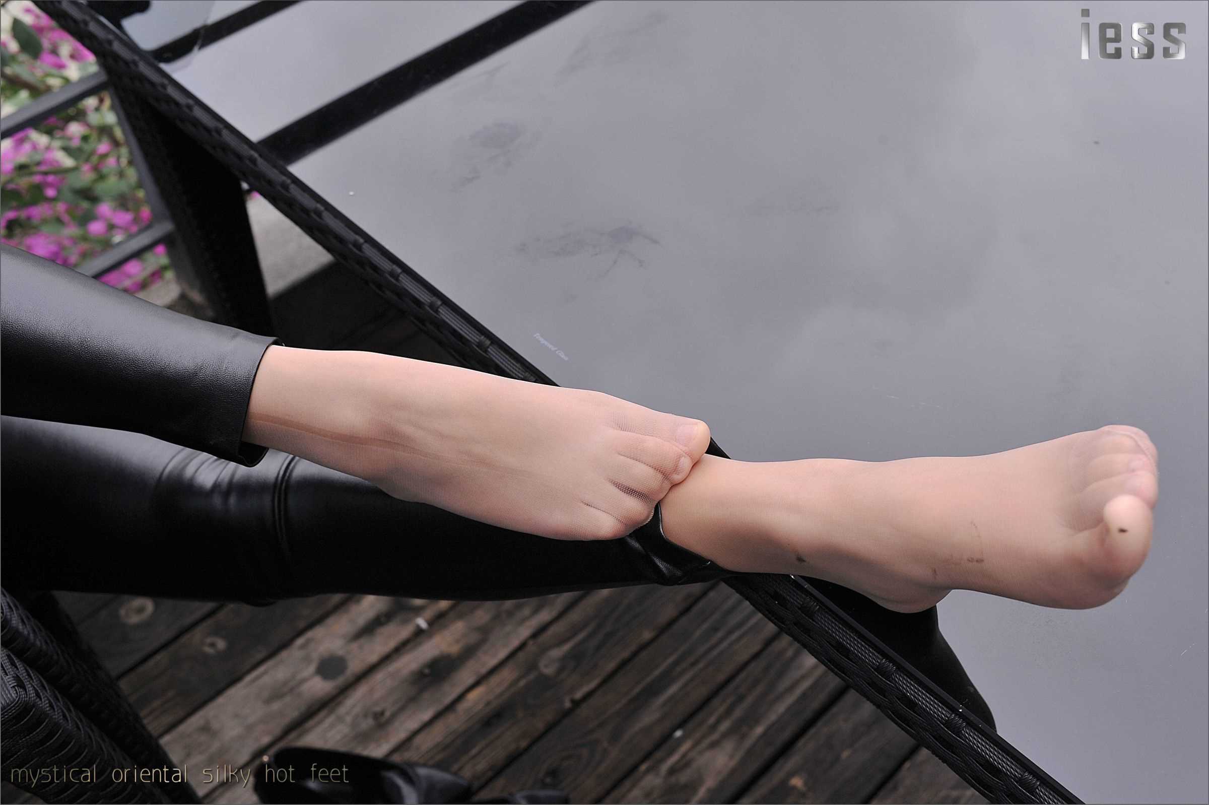 China Beauty Legs and feet 124