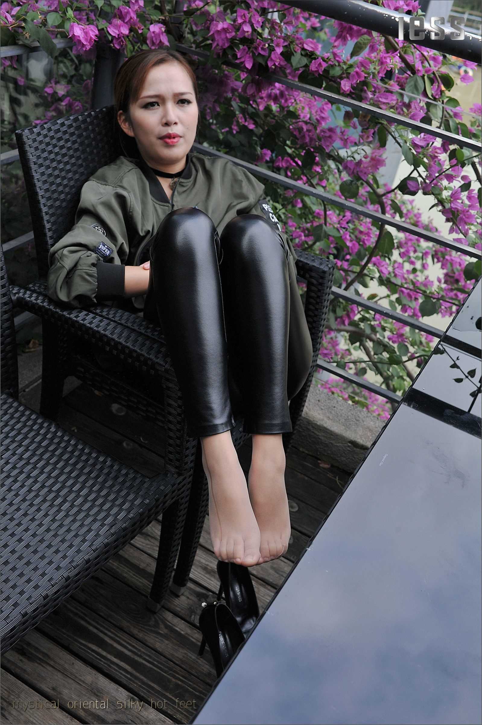 China Beauty Legs and feet 124