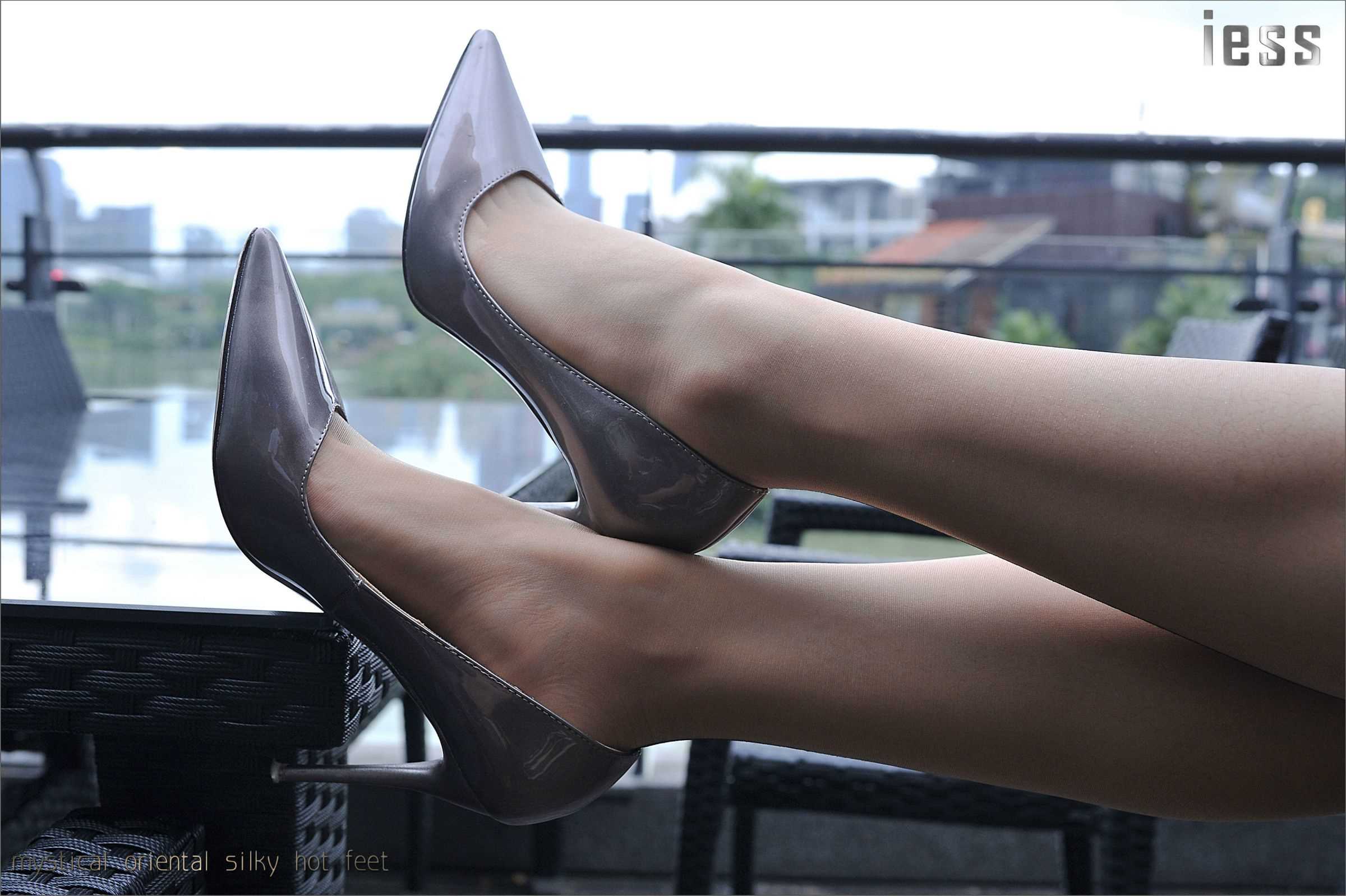 China Beauty Legs and feet 127